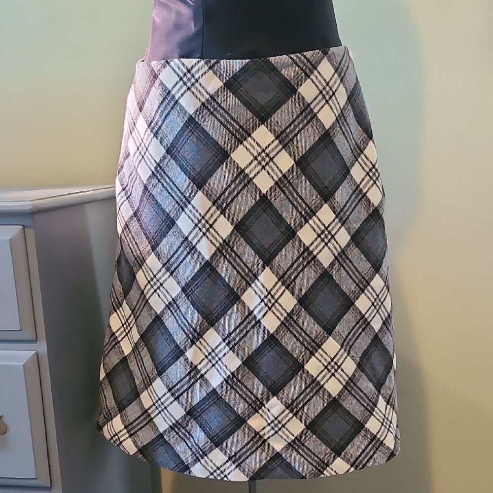 Hillard and Hanson Wool Blend Plaid A-Line Skirt in Black, White, Blue Size 14